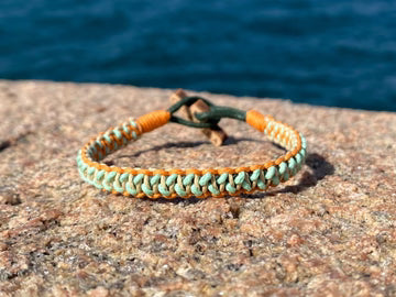 Cleansea armband - Solnedgångsorgane och Havsmint - Tar bort 2kg plast från Sveriges kustlinje